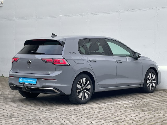 Volkswagen Golf 1.5 eTSI DSG Golf VIII IQ.Drive