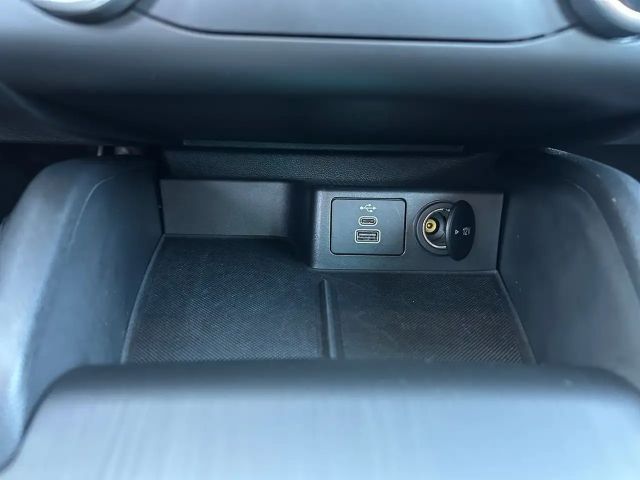 Ford Focus Cool & Connect