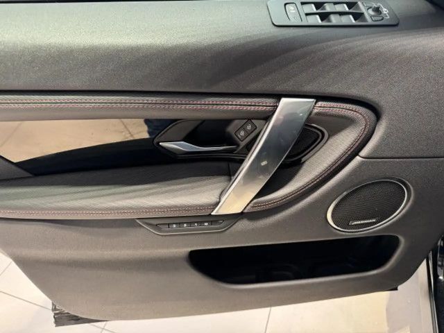 Land Rover Discovery Sport P300e SE