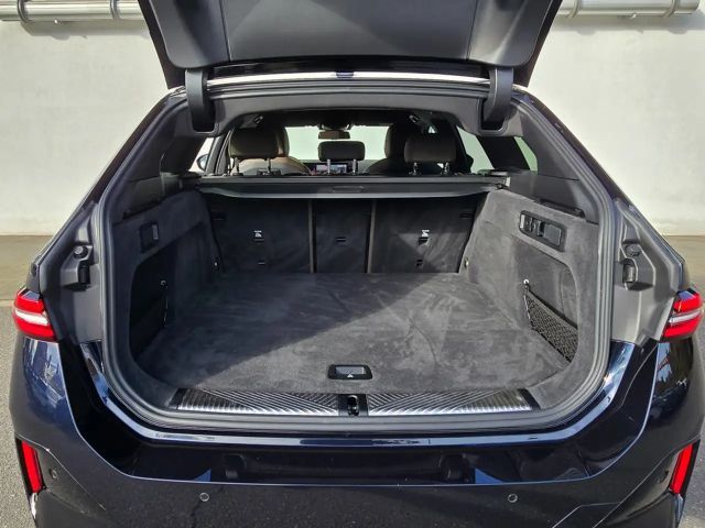 BMW 520 520d M-Sport Touring