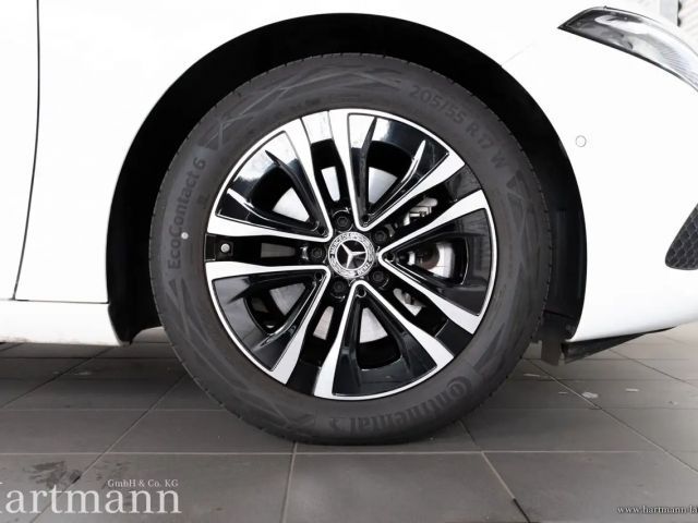 Mercedes-Benz A 200 Hatchback Progressive