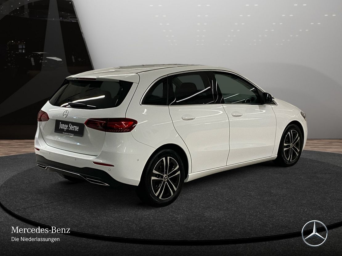 Mercedes-Benz B 200 B 200 d Sedan