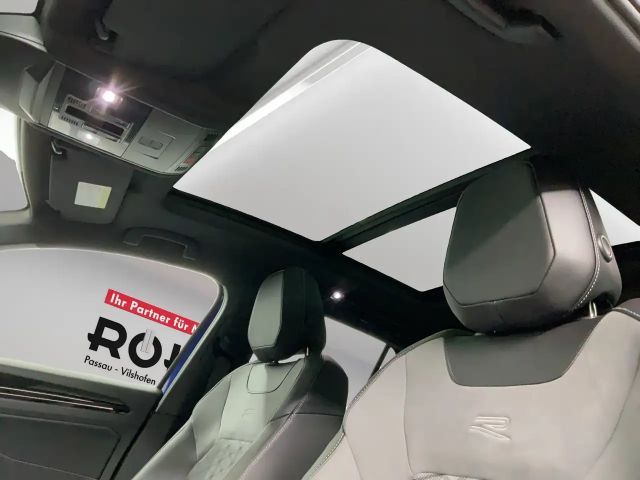 Volkswagen T-Roc 1.5 TSI DSG R-Line