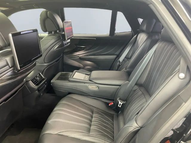 Lexus LS-Serie 4x4 Luxury Line