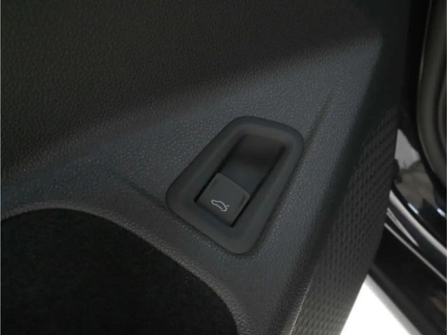 Volkswagen Golf 2.0 TSI DSG Style Variant