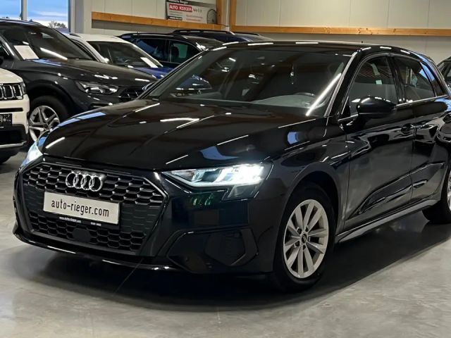 Audi A3 35 TFSI Sedan