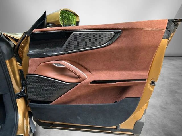 Ferrari Purosangue / Special Colour