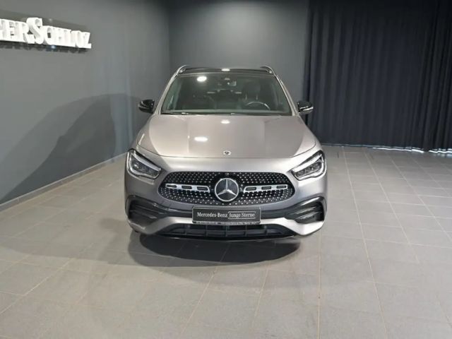 Mercedes-Benz GLA 250 AMG Line