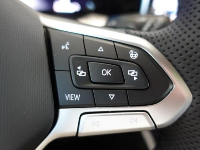 Volkswagen Golf DSG R-Line Variant