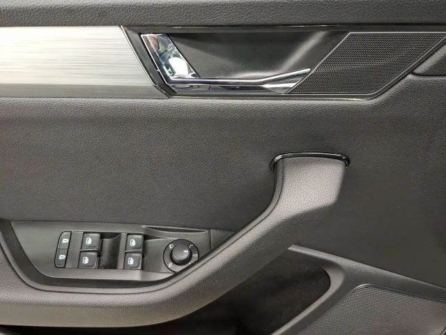 Skoda Superb 2.0 TDI Combi