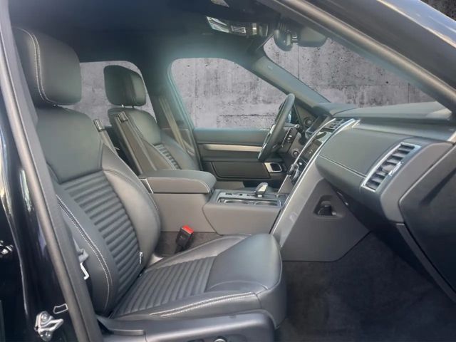 Land Rover Discovery D300 Dynamic SE