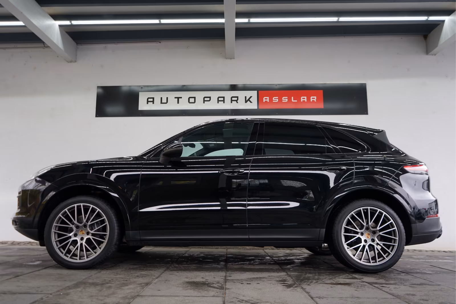 Porsche Cayenne Platinum Edition