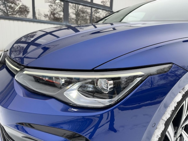 Volkswagen Golf 1.5 eTSI DSG Golf VIII R-Line