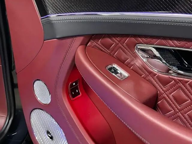 Bentley Continental GTC V8