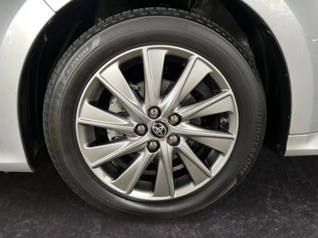 Toyota Yaris Hatchback Team D