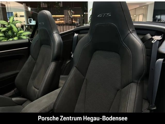 Porsche 992 Cabrio Carrera GTS