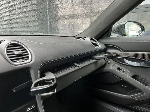 Porsche Cayman 718 RS