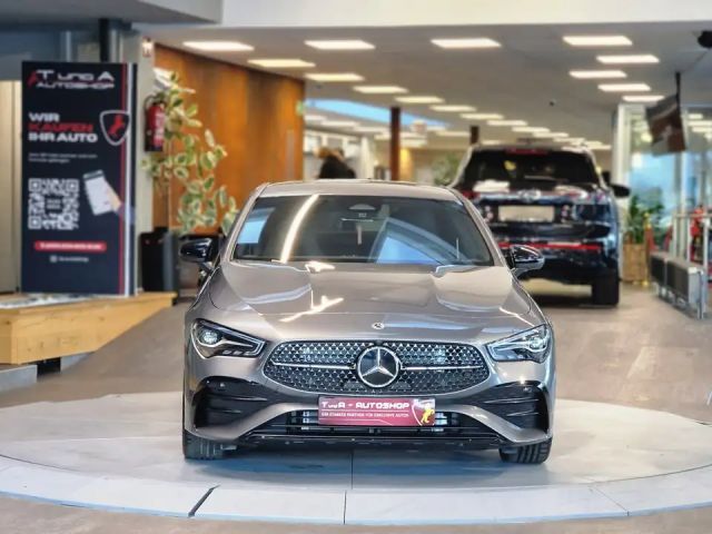 Mercedes-Benz CLA 180 AMG Line CLA 180 d Coupé