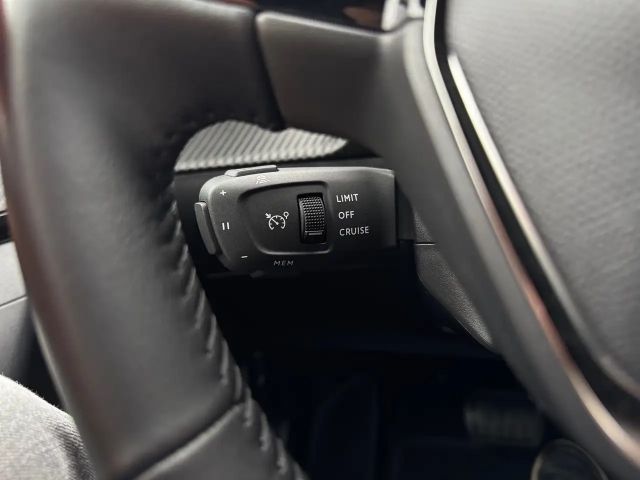 Peugeot 2008 Allure Pack EAT8 PureTech