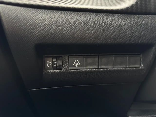 Peugeot 2008 Allure Pack EAT8 PureTech