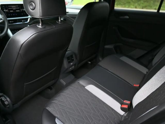 Volkswagen T-Roc 1.0 TSI Plus