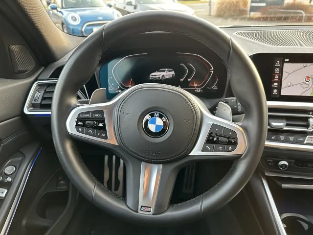 BMW 330 330d M-Sport Touring xDrive