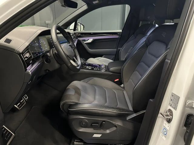 Volkswagen Touareg 4Motion R-Line