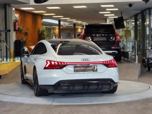 Audi e-tron GT e-tron GT Aut. *Glasdach*Virtual-Cockpit*Head-up*3