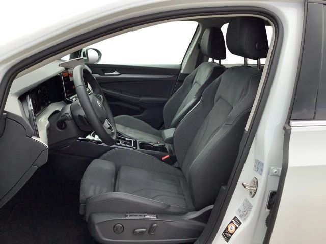 Volkswagen Golf 1.5 eTSI DSG Style Variant