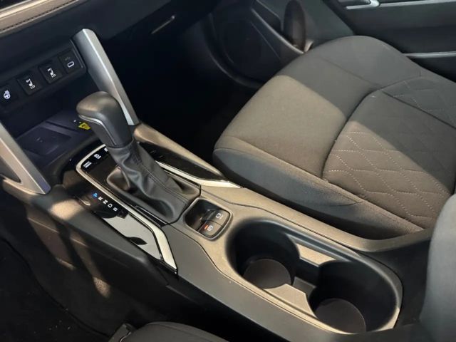 Toyota Corolla Cross Hybride Team D