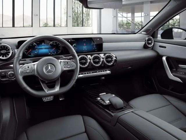 Mercedes-Benz A 220 A 220 d AMG Line