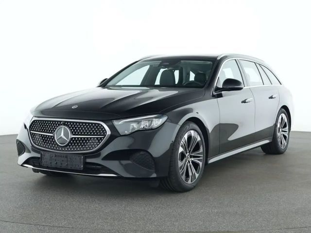 Mercedes-Benz E 220 4MATIC AVANTGARDE E 220 d