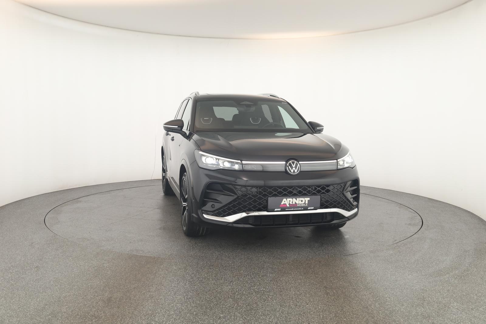 Volkswagen Tiguan 2.0 TSI DSG IQ.Drive R-Line