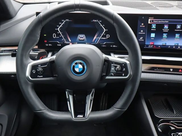 BMW i5 eDrive40