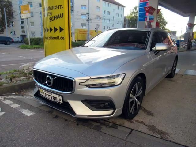 Volvo V60 Momentum