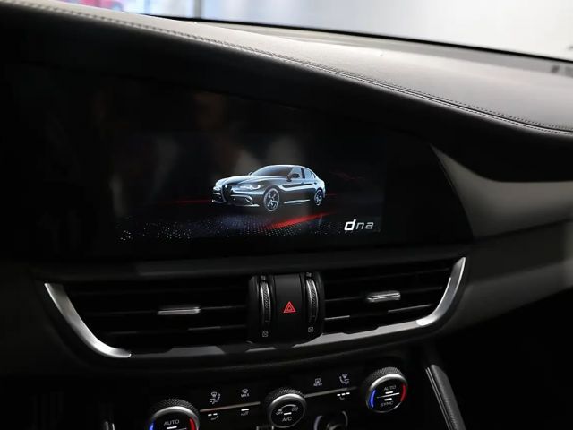 Alfa Romeo Giulia AT8 Q4 Veloce