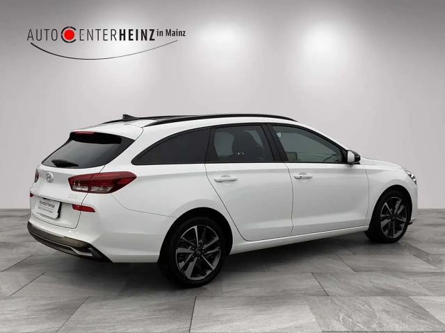 Hyundai i30 Advantage Hybrid