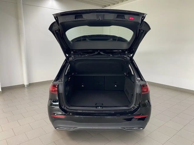 Mercedes-Benz B 180 Progressive Sedan