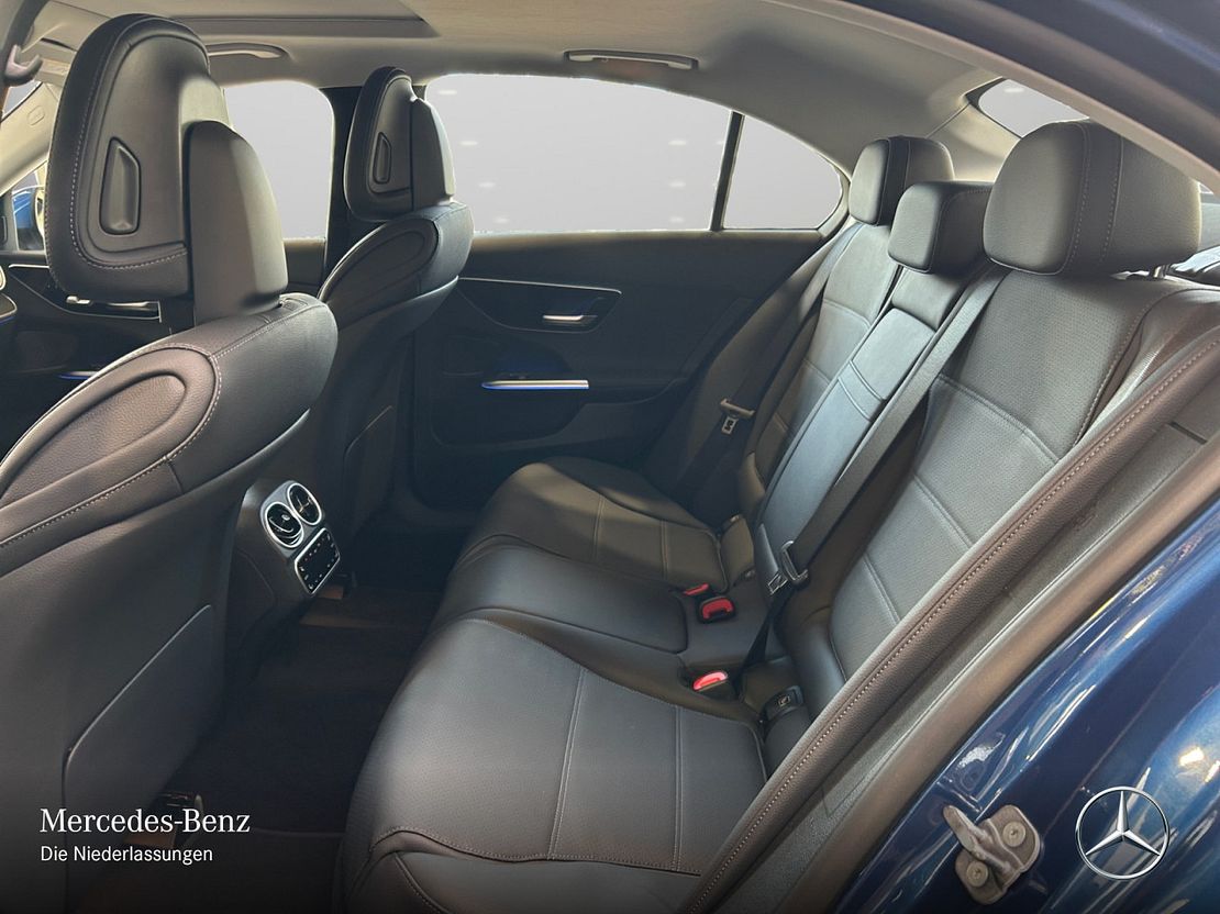 Mercedes-Benz C 200 4MATIC Sedan