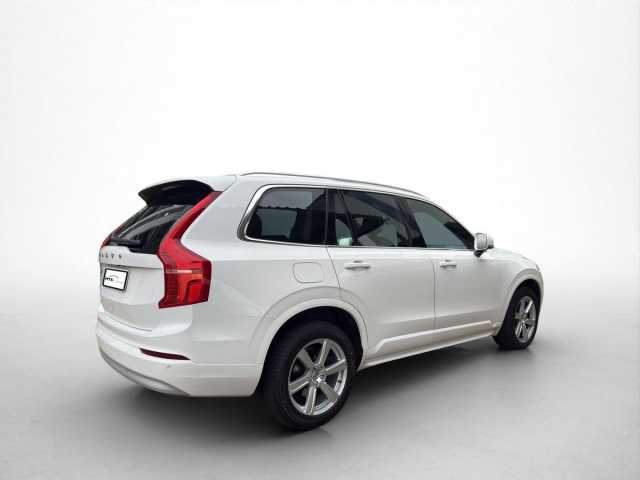Volvo XC90 Momentum