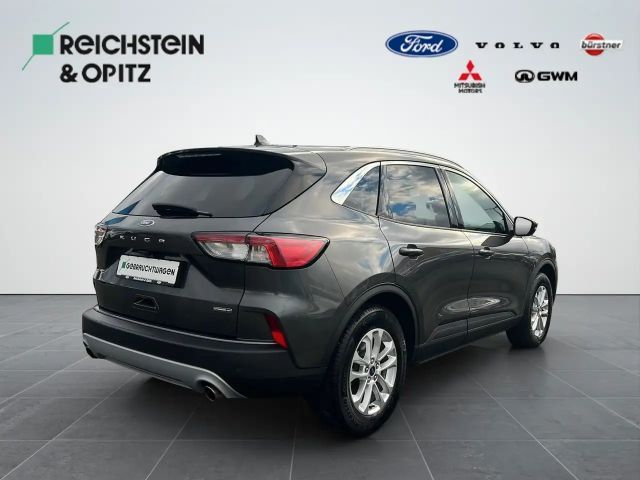 Ford Kuga AWD Hybrid Titanium