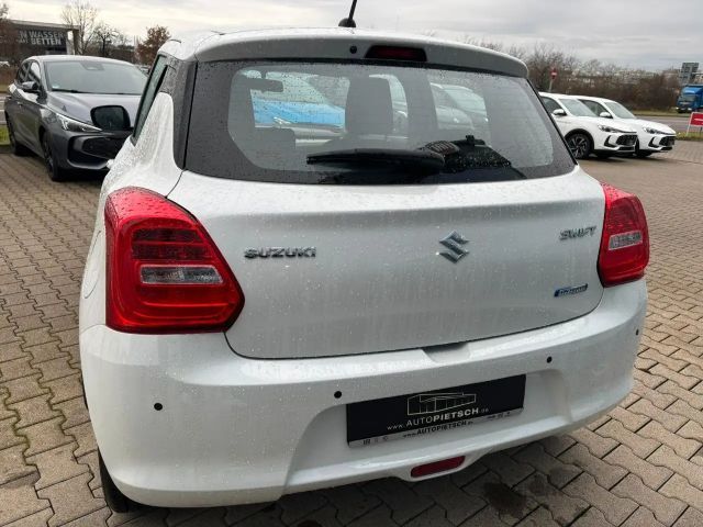 Suzuki Swift Club Hybrid