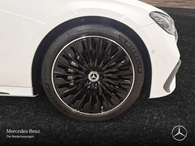 Mercedes-Benz E 220 AMG Line E 220 d Sedan