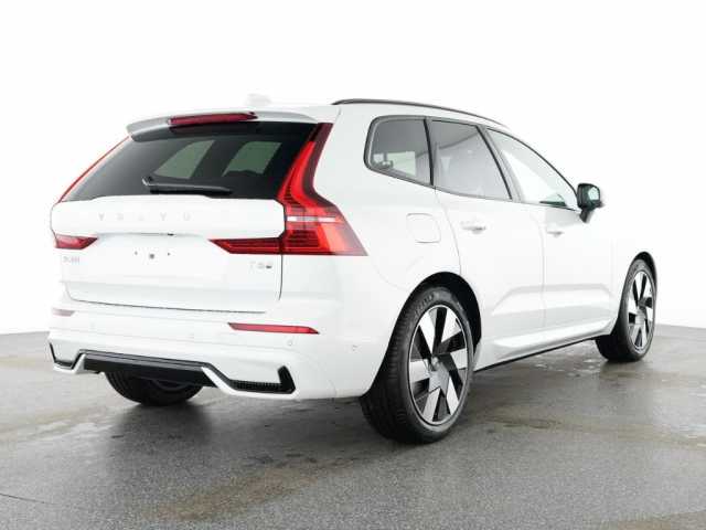 Volvo XC60 AWD Dark Plus T6