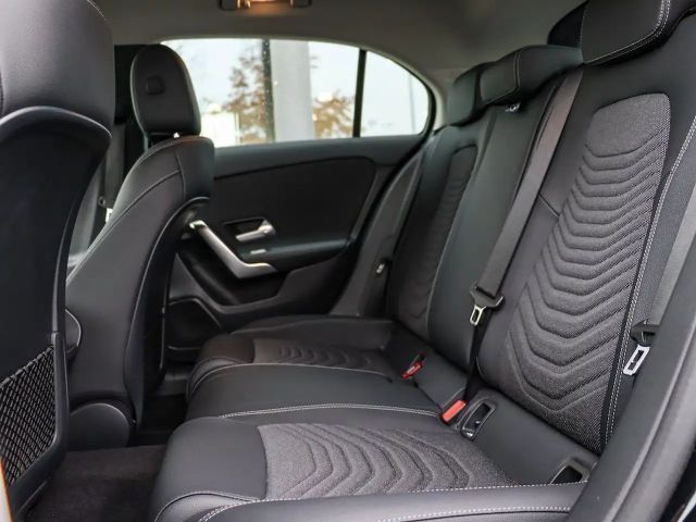 Mercedes-Benz A 180 Progressive