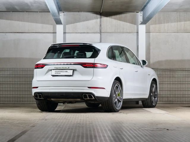 Porsche Cayenne E-Hybrid S Turbo