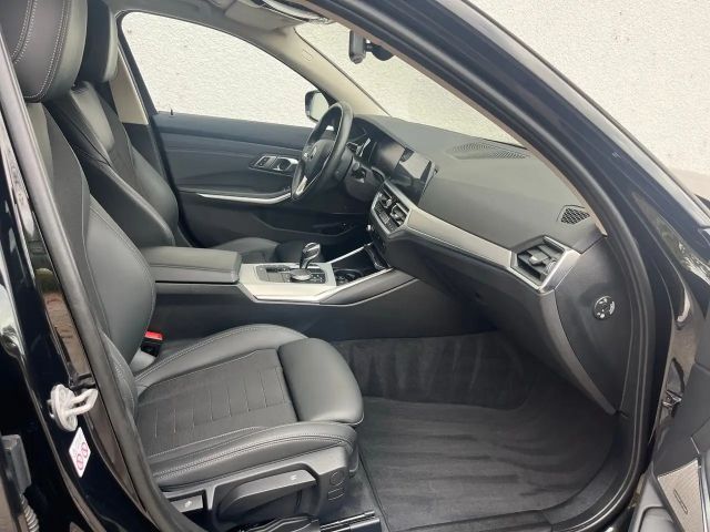 BMW 330 330e Sport Line Touring