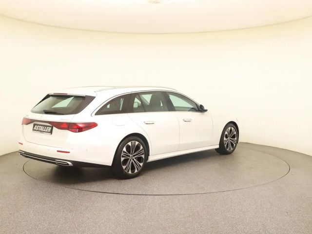 Mercedes-Benz E 200 4MATIC AVANTGARDE Estate