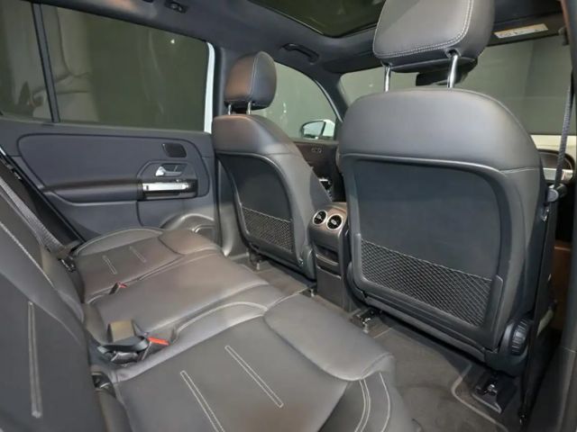 Mercedes-Benz EQB 300 4MATIC AMG Line