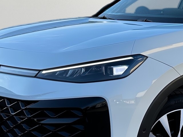 Volkswagen T-Roc 1.5 eTSI DSG R-Line Style